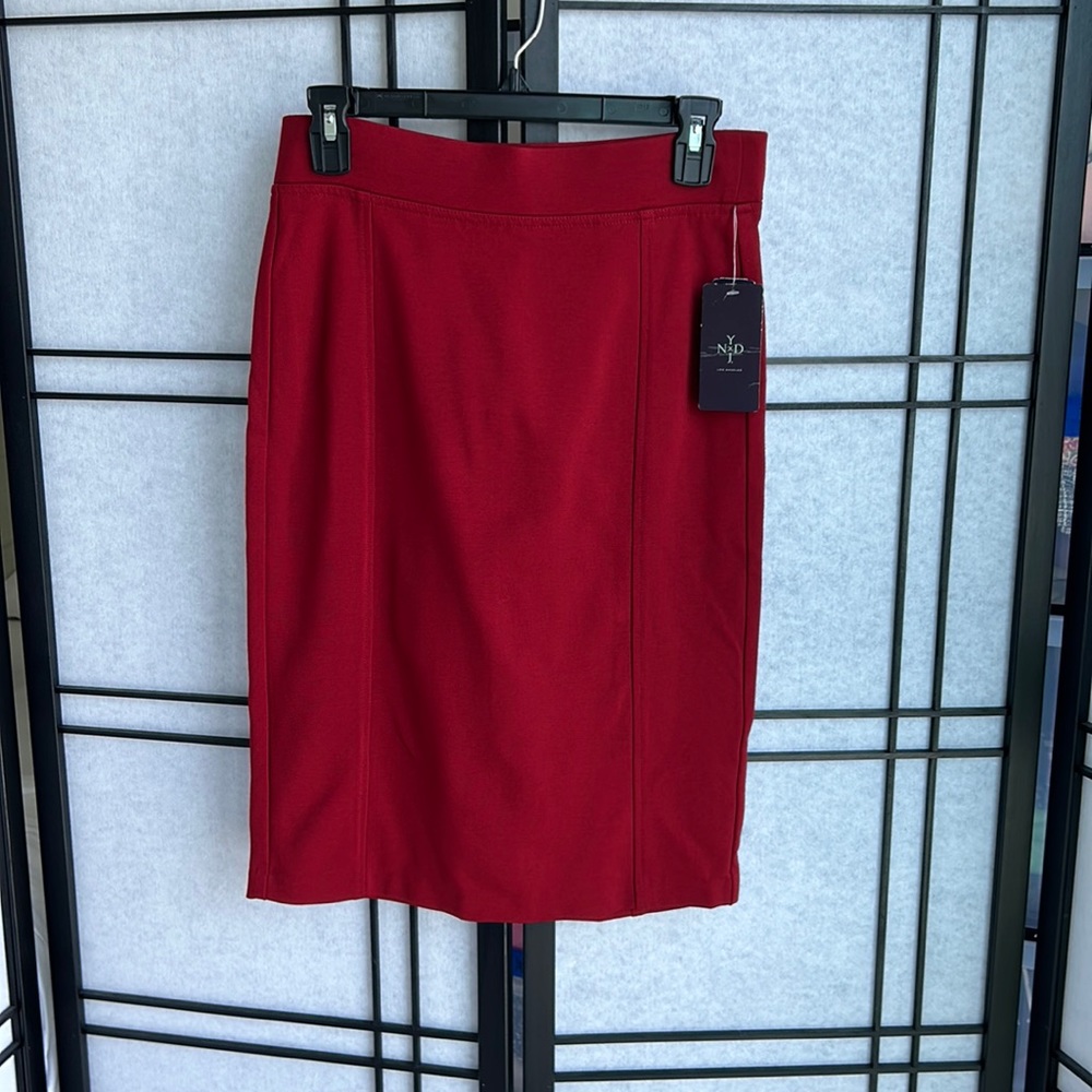 NWT NYDJ Original Slimming Fit Skirt